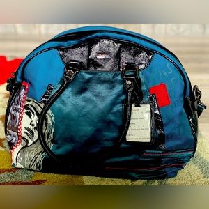 Lululemon city adventurer 29l bag.